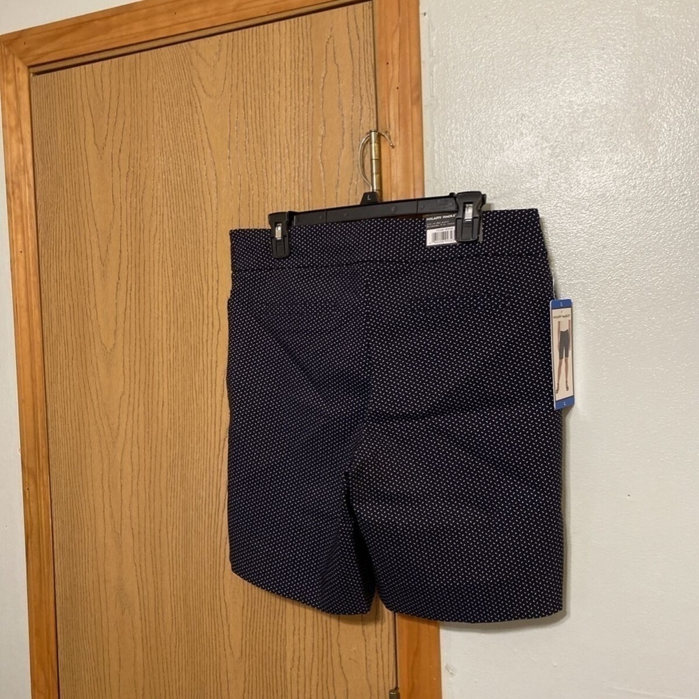 Hilary Radley NWT Large Blue & White w/Geometric Print Pull-On Bermuda Shorts - Picture 2 of 6